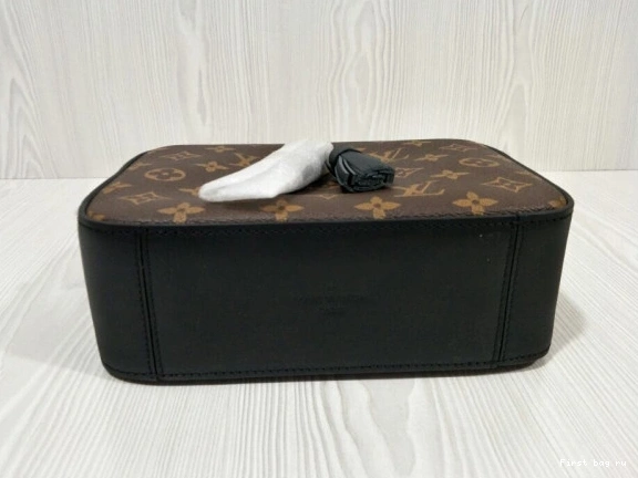 First bag ru LOUIS SAINTONGE VUITTON 0723